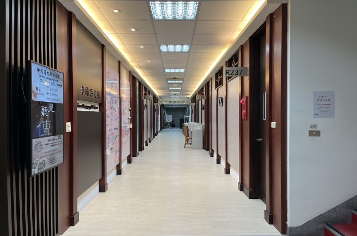 2F corridor image